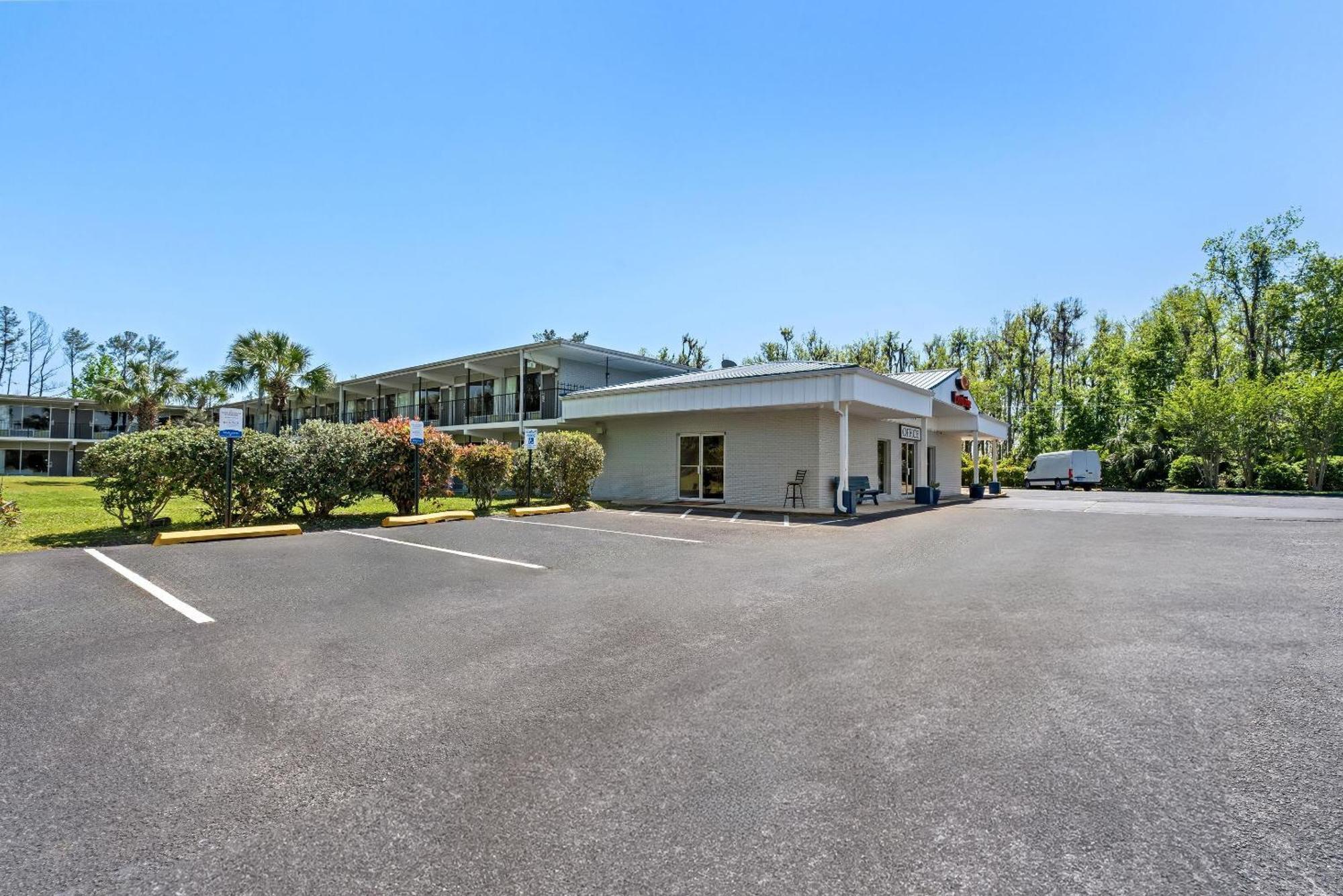 Econo Lodge Jennings Exteriör bild